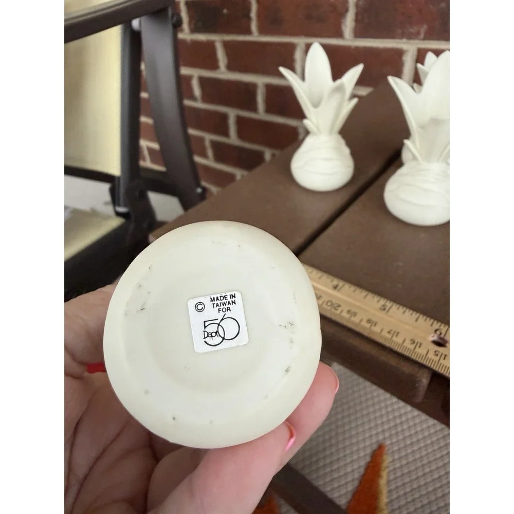 Vintage DEPT 56 Ivory Amaryllis Bulb Porcelain 3.5